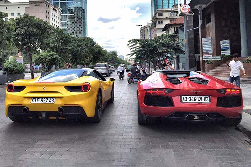 Biển số xe màu trắng là gì?